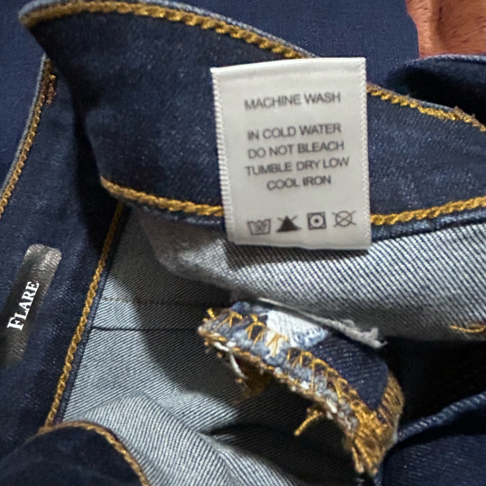 Judy Blue Size 13/31 Dark Blue Trouser Flare leg medium wash Jeans NWOT - Picture 8 of 10